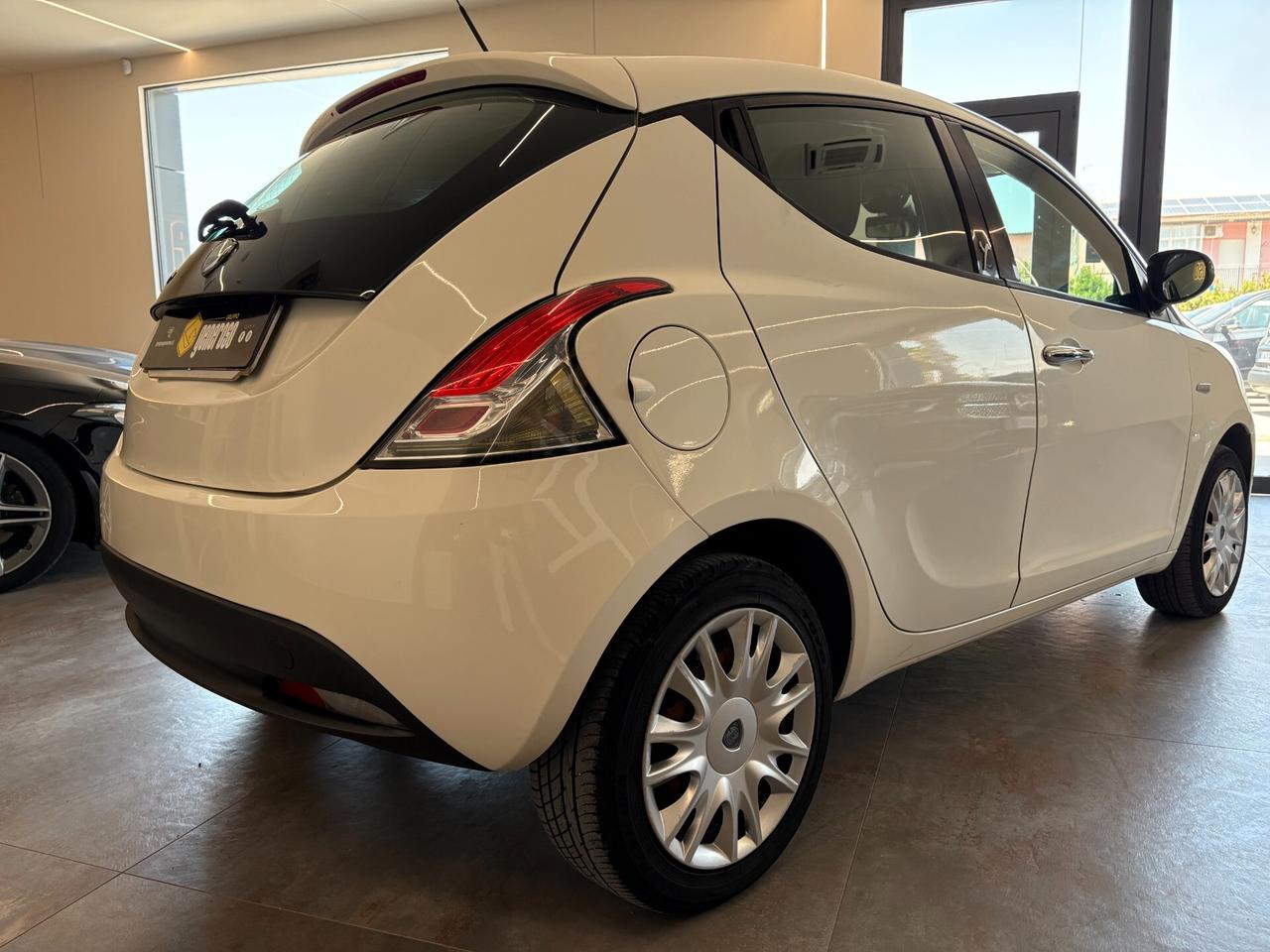 Lancia Ypsilon 1.3 MJT 16V 95 CV 5 porte S&S Gold