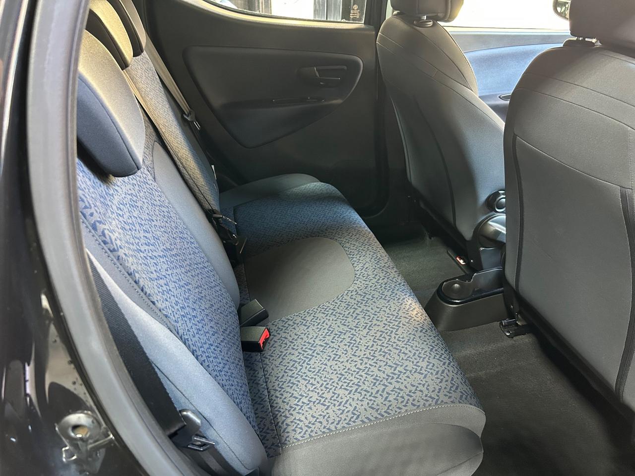 Lancia Ypsilon 1.0 FireFly 5 porte S&S Hybrid Alberta Ferretti