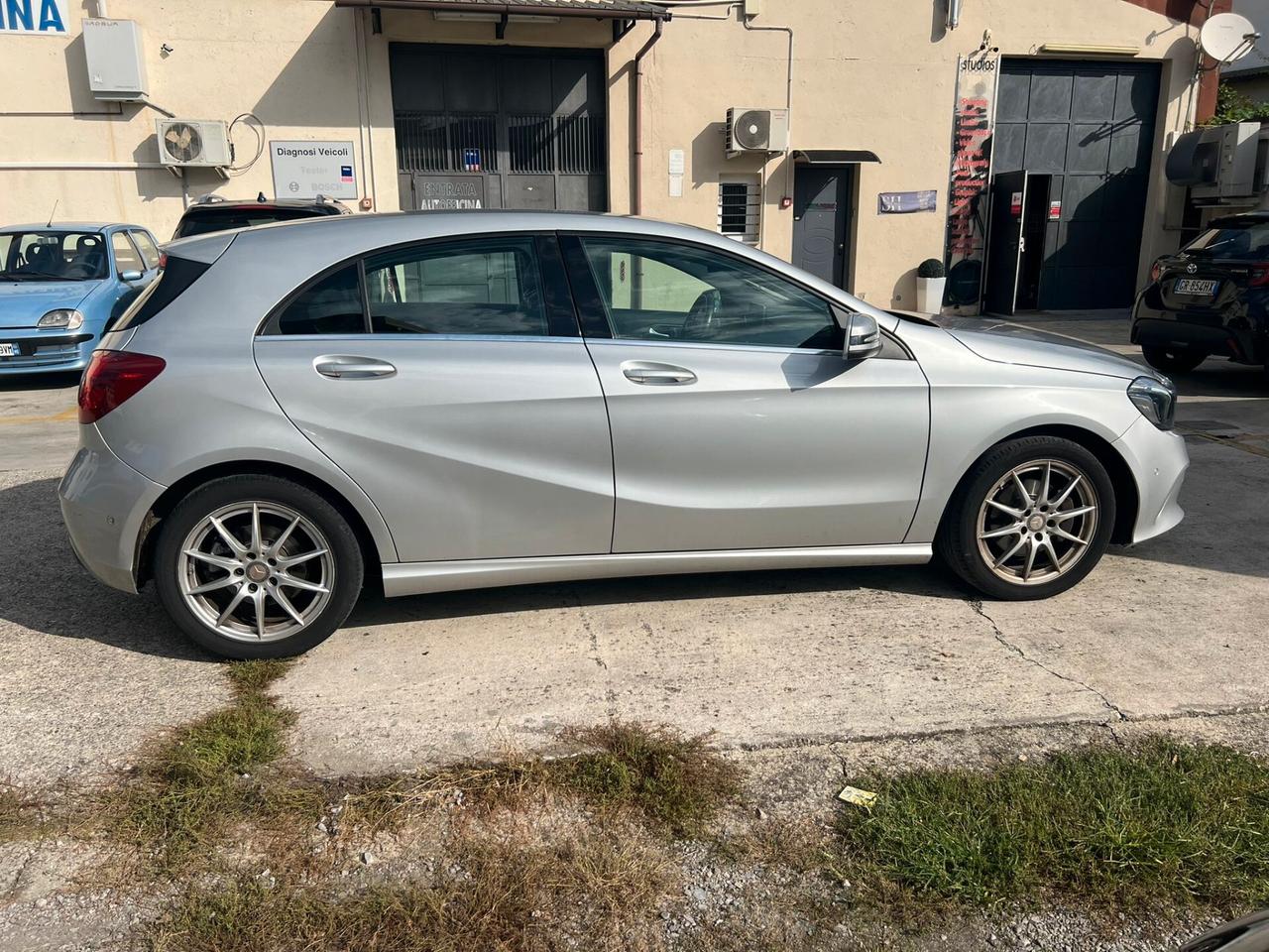 Mercedes-benz A 180 Premium