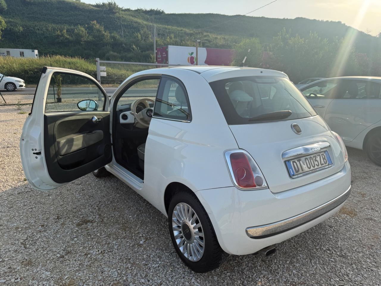 Fiat 500 1.2 Lounge 3.999€ PERMUTE