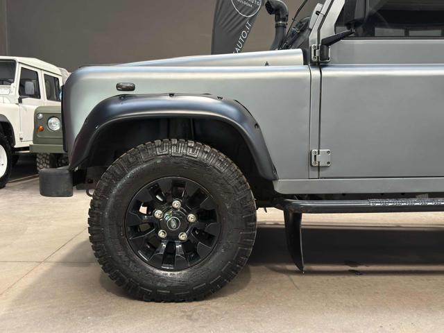 LAND ROVER Defender 110 2.5 Td5 cat S.W. SE