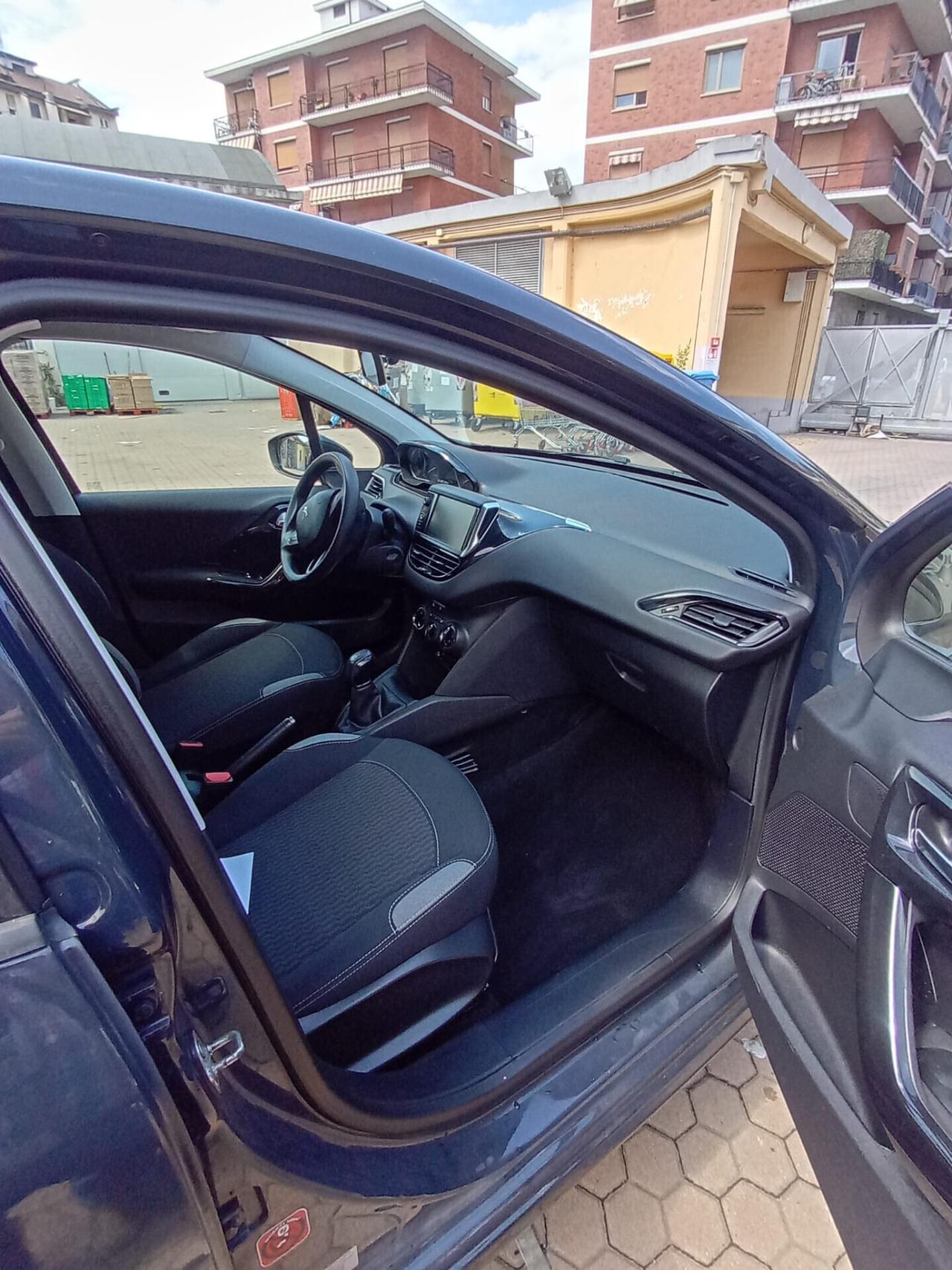 Peugeot 208 5 porte Active