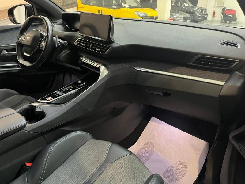 PEUGEOT 3008 Hybrid4 300 e-EAT8 Allure Pack