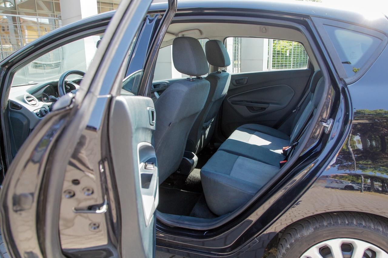 Ford Fiesta 1.25 5 porte GPL