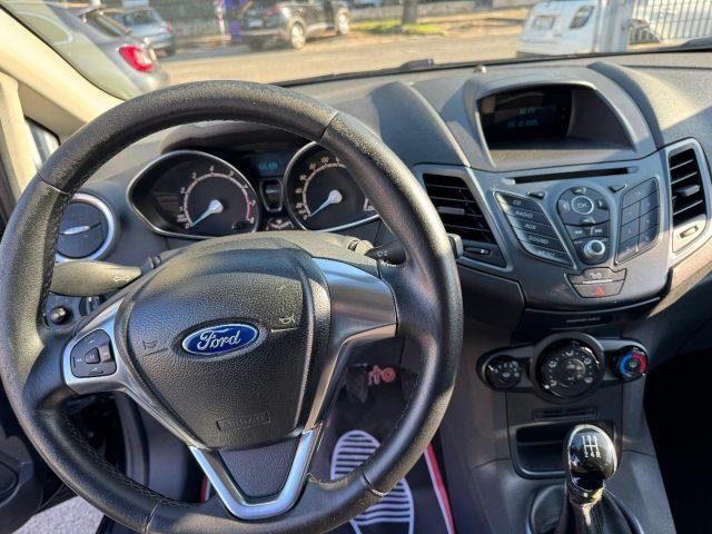 FORD Fiesta 1.2 82CV GPL 5 porte Black & White Edition