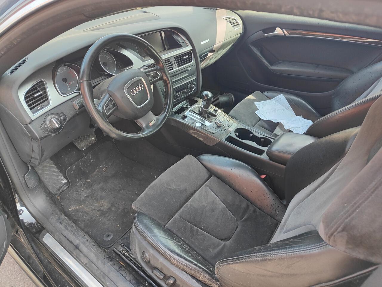 Audi S5 .