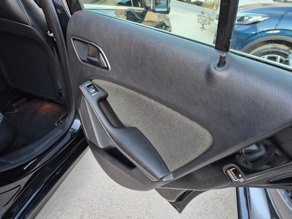 Mercedes A 180 d business 110cv