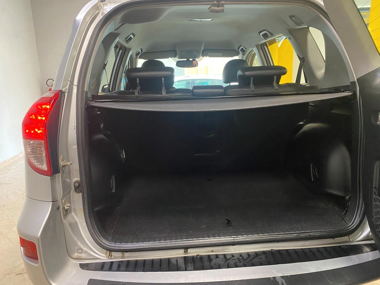 Toyota RAV 4 RAV4 2.2 D-4D 136 CV Luxury