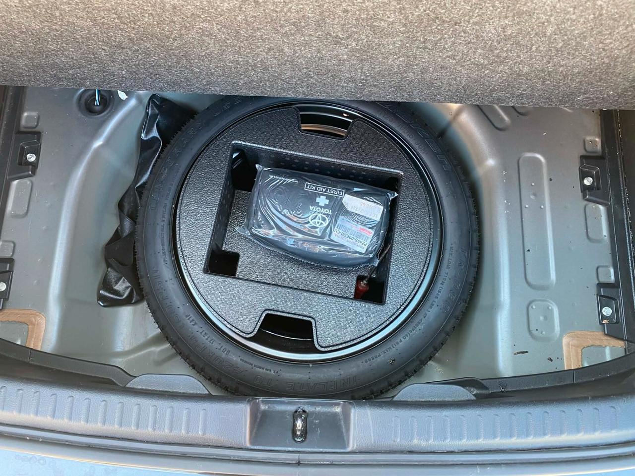 Toyota Yaris 1.5 Benz/Ibrida OK Neopatentato