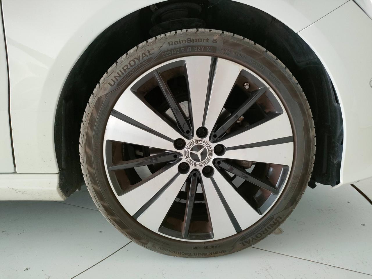 Mercedes-Benz Classe A - W176 - A 180 d Sport Activity edition