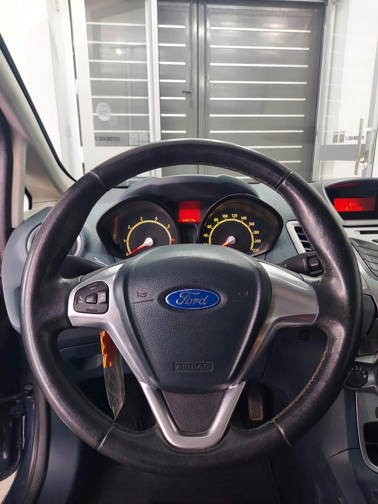 Ford Fiesta 1.2 82 CV 5 porte PLUS