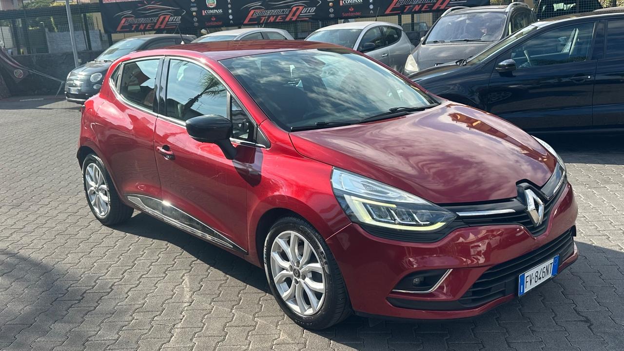 Renault Clio dCi 8V 75 CV 5 porte Moschino Life