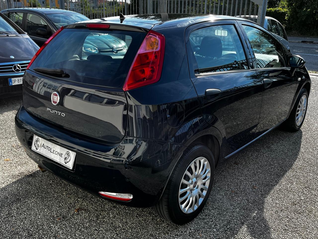 Fiat Punto 1.4 8V 5 porte GPL - BENZINA / OK NEOPATENTATI