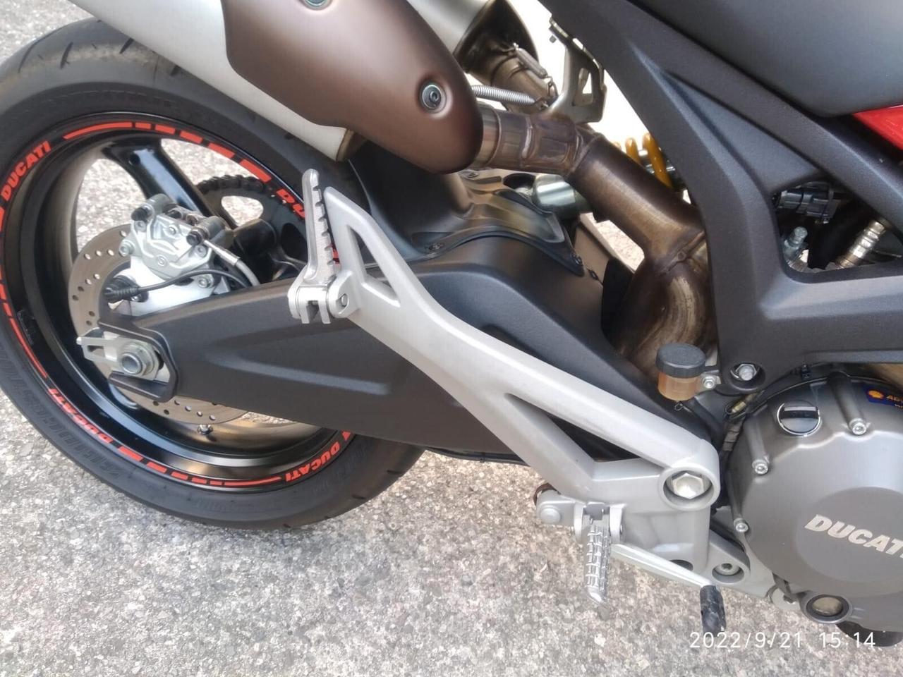 Ducati Monster 696plus Plus