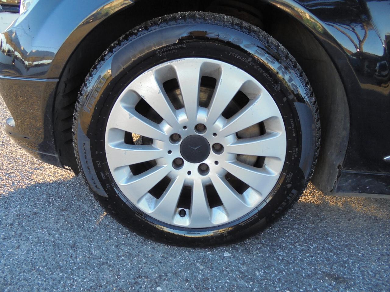 Mercedes-benz C 220 CDI BlueEFFICIENCY Elegance