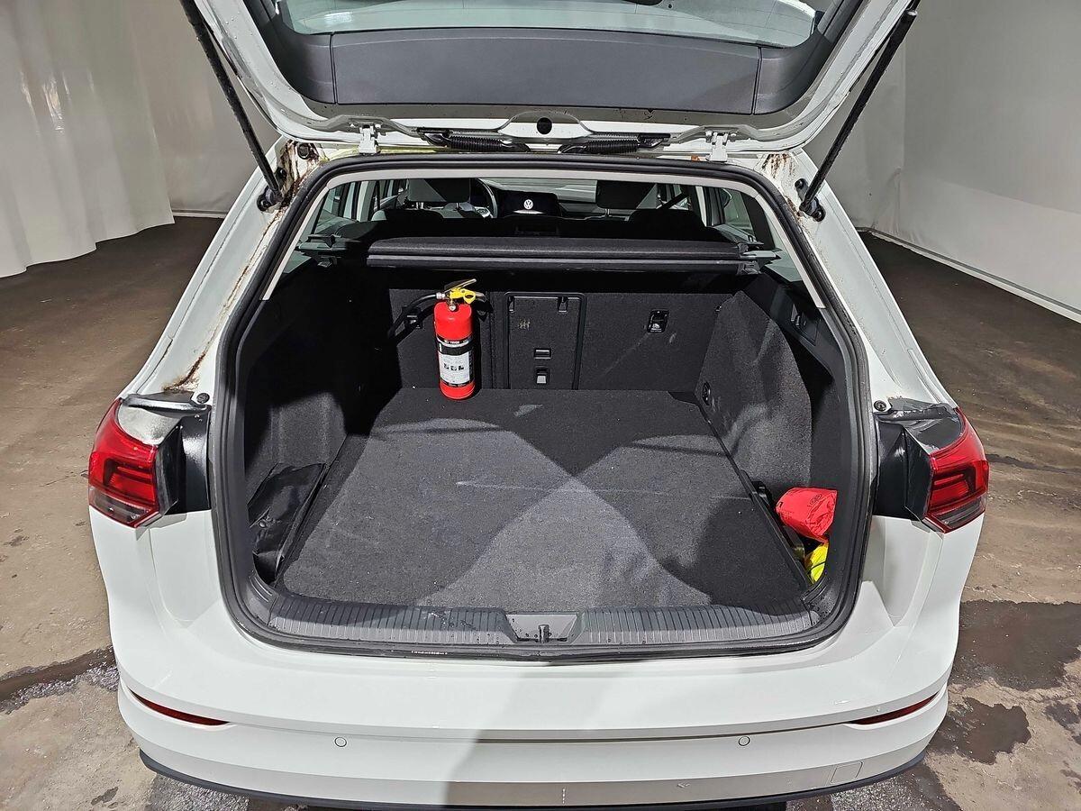 VOLKSWAGEN GOLF 8 TGI DSG VARIANT METANO (IVA DEDUCIBILE)