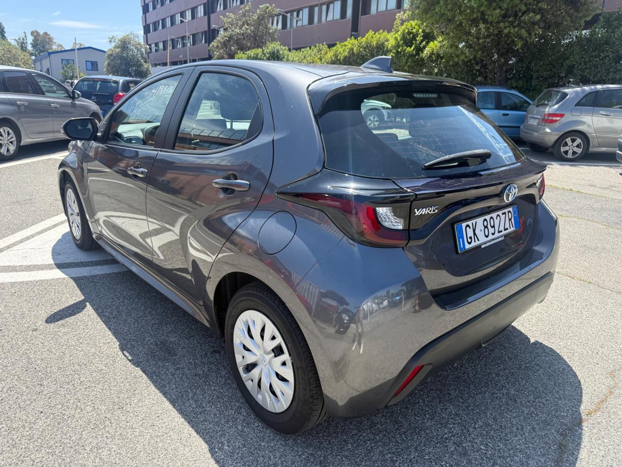 Toyota Yaris 1.5 Hybrid 5 porte Business