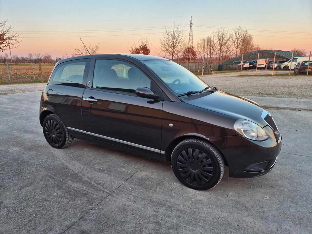 Lancia Ypsilon 1.3 MJT 75 CV