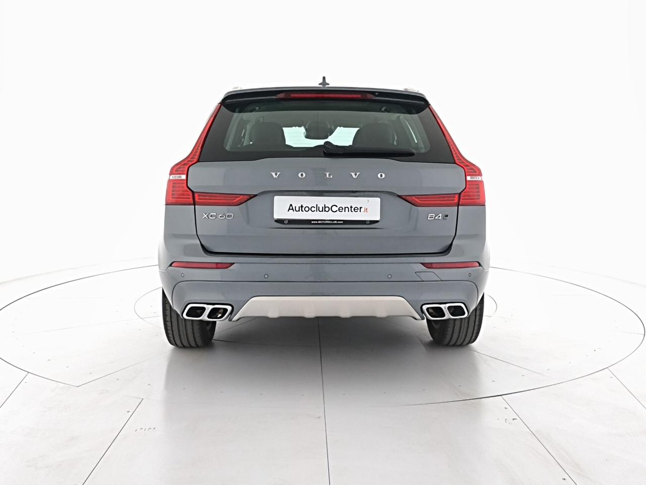 Volvo XC60 2.0 b4 Momentum Pro awd