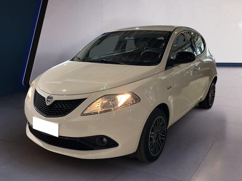 Lancia Ypsilon III 2015 1.0 hybrid Gold s&s 70cv