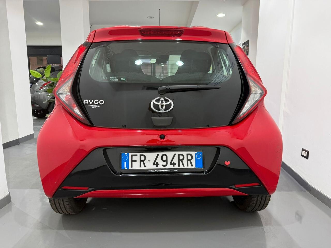 TOYOTA AYGO AUTOMATICA * PRONTA CONSEGNA