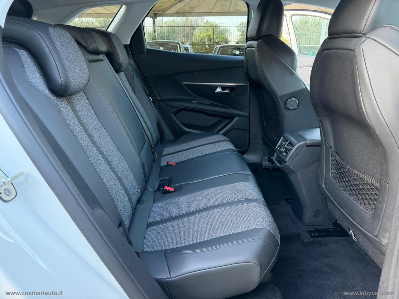 PEUGEOT 3008 BlueHDi 130 S&S EAT8 Allure Pack