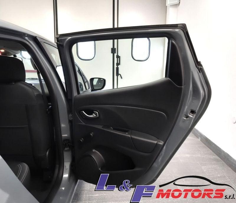 Renault Clio GPL CASA MADRE 90cv MOSCHINO
