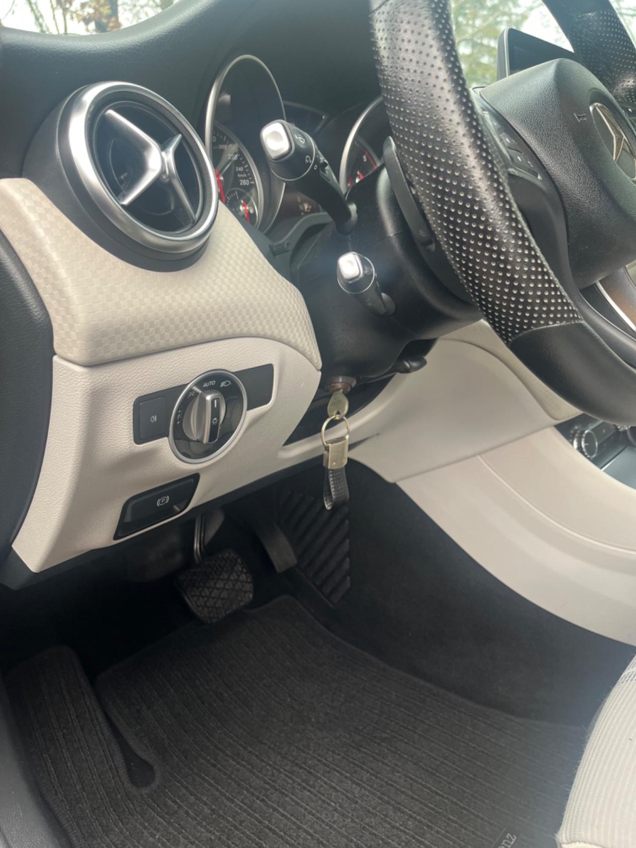 Mercedes-benz A 180 RESTILING Sport