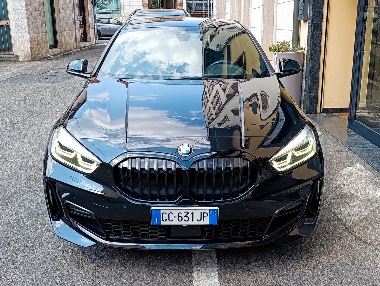 Bmw 116d 5p. Msport aut. F40 ok neopatente