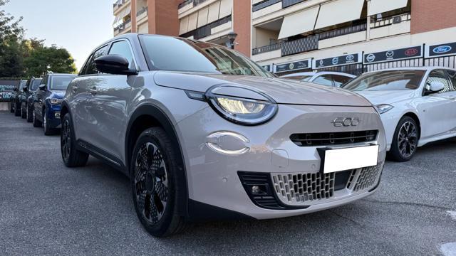 FIAT 600 HYBRID 1.2 110CV DCT MHEV LA PRIMA*24M.G.*CAM360°*