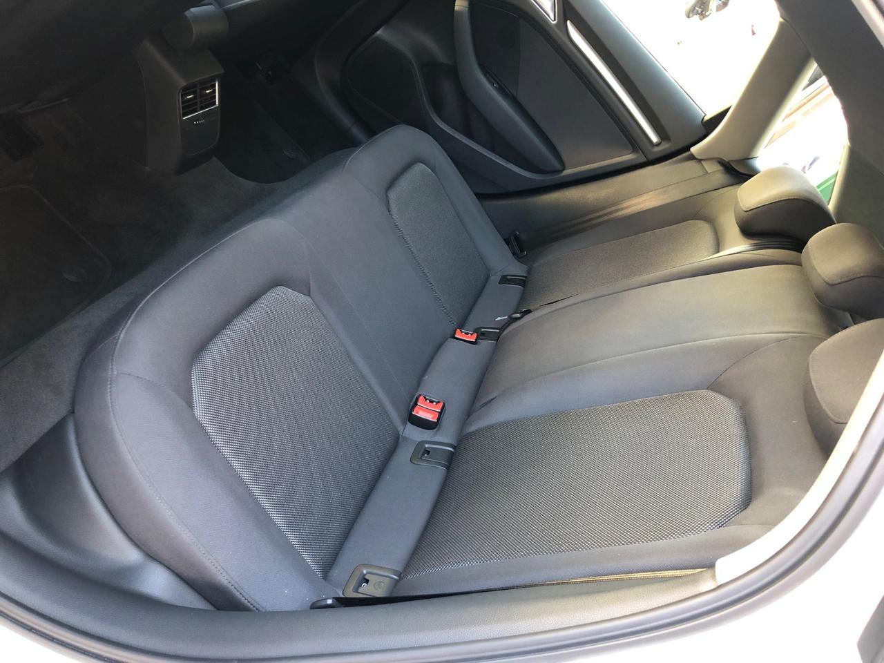 Audi A3 SPORTBACK 1.6TDI 110CV Design FULL/LED/NAV