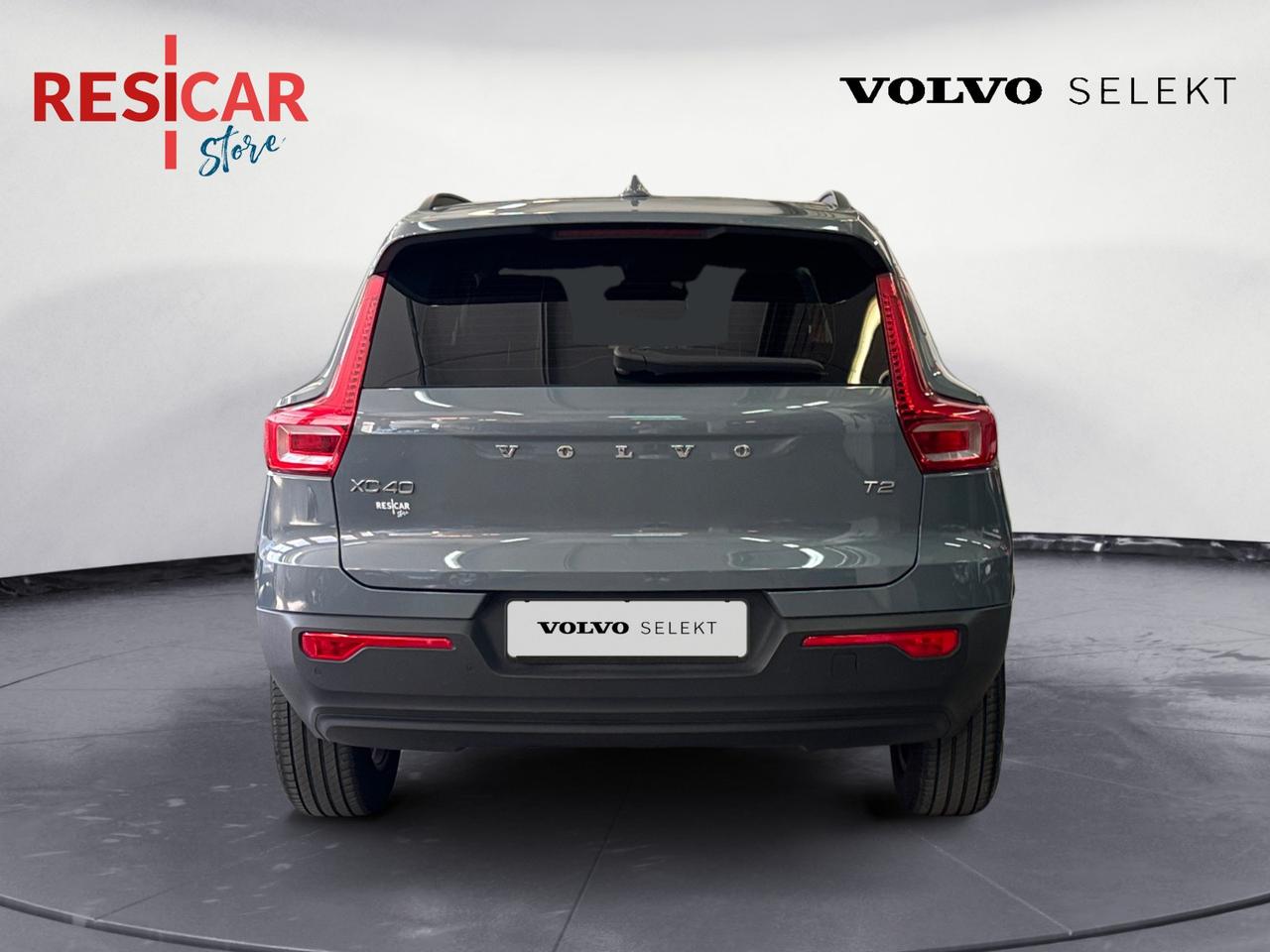 VOLVO XC40 1.5 t2 Momentum