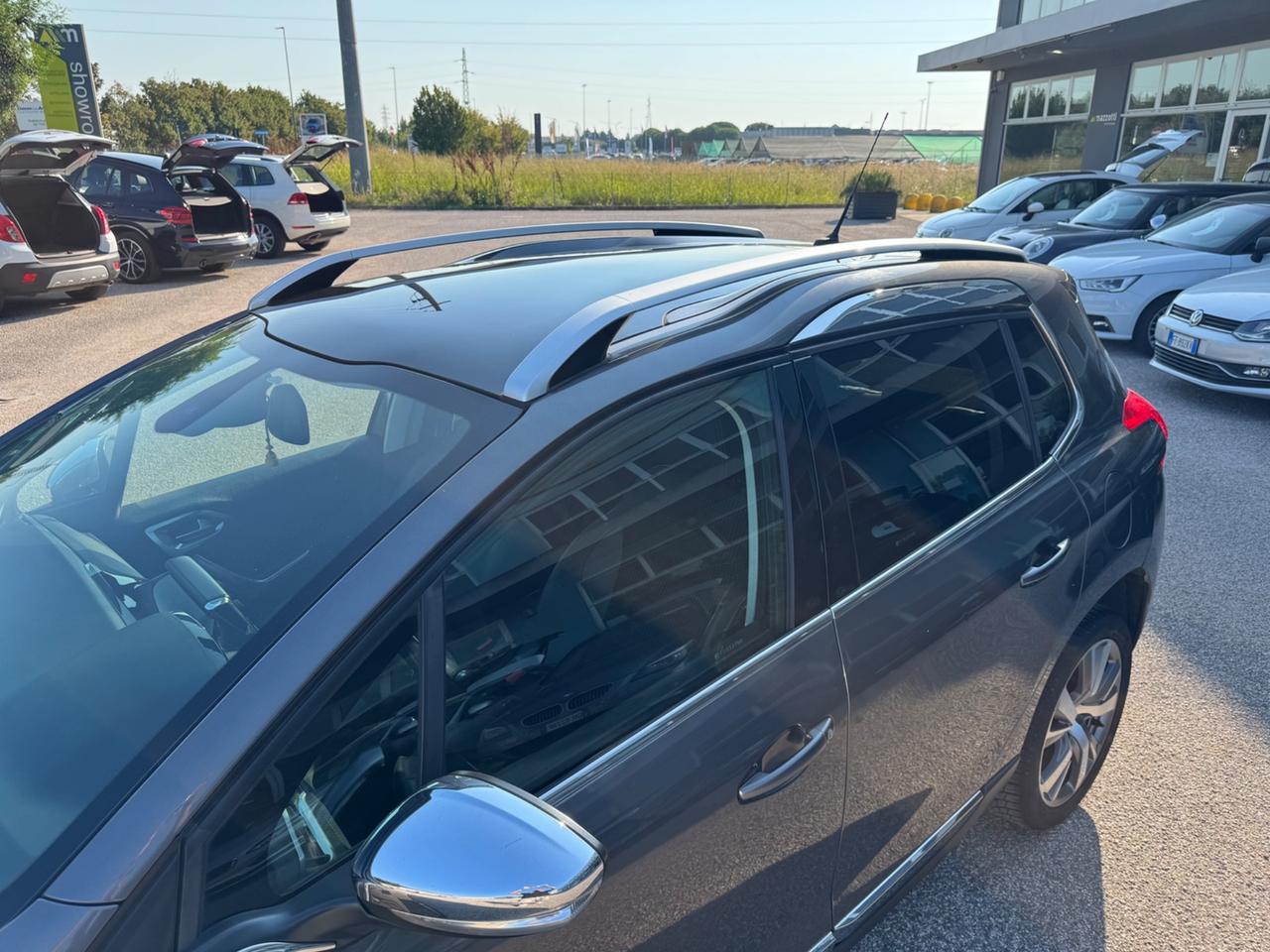 Peugeot 2008 1.6 e-HDi 92 CV Stop&Start Urban Cross NAVI PELLE TETTO