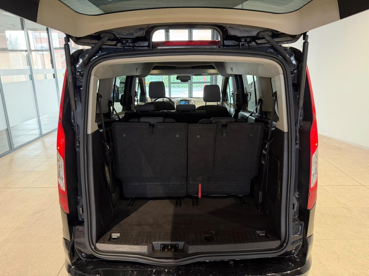 Ford Tourneo Connect 7 posti Titanium