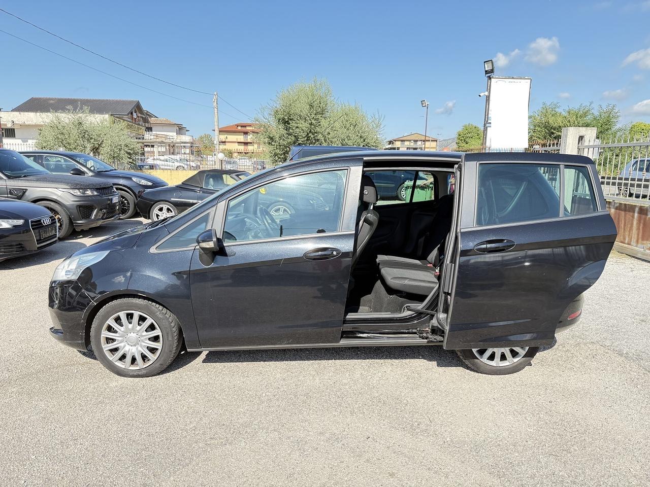 FORD B MAX ADATTA NEOPATENTATI