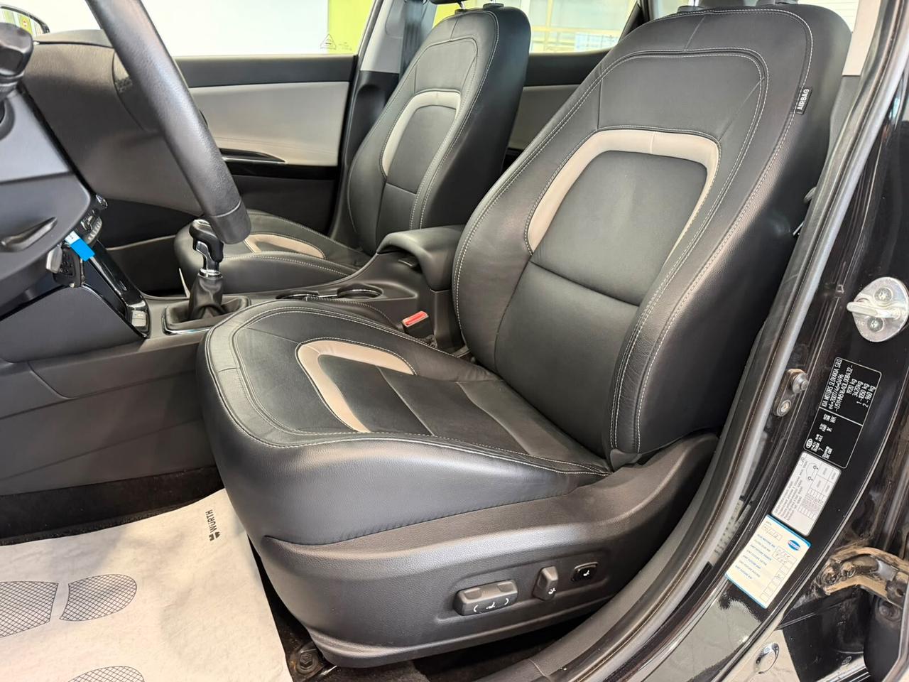 Kia Ceed cee'd 1.6 CRDi 128 CV 5 porte Platinum