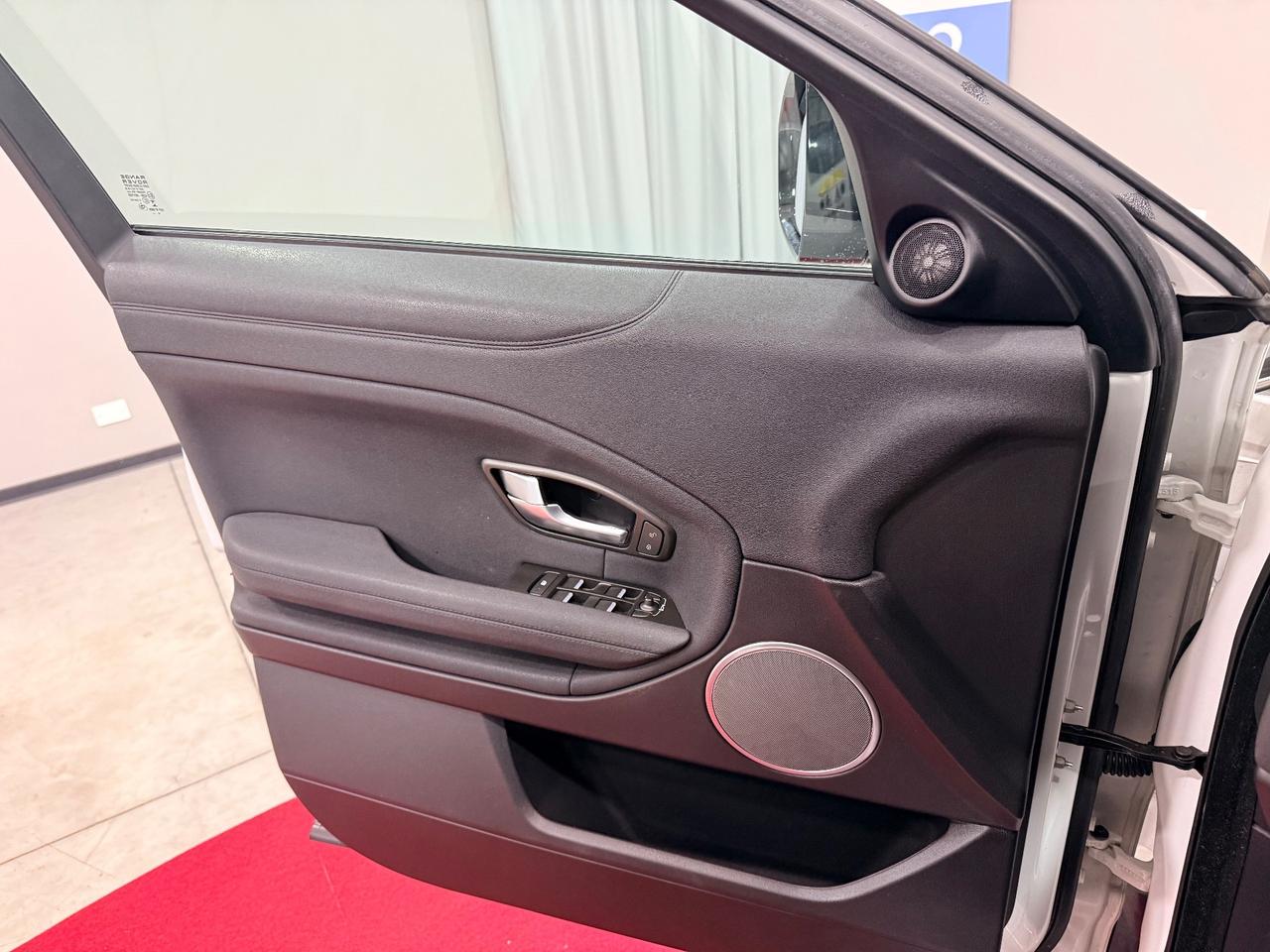 Land Rover Range Evoque 2.0 TD4 150 CV 5p. SE Dynamic