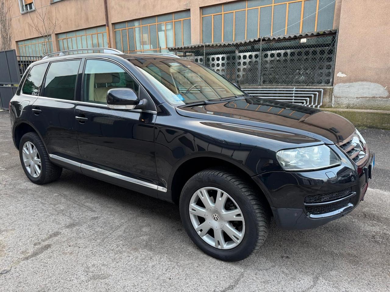 Volkswagen Touareg 2.5 R5 TDI DPF tiptronic Exclusive*PELLE*CERCHI