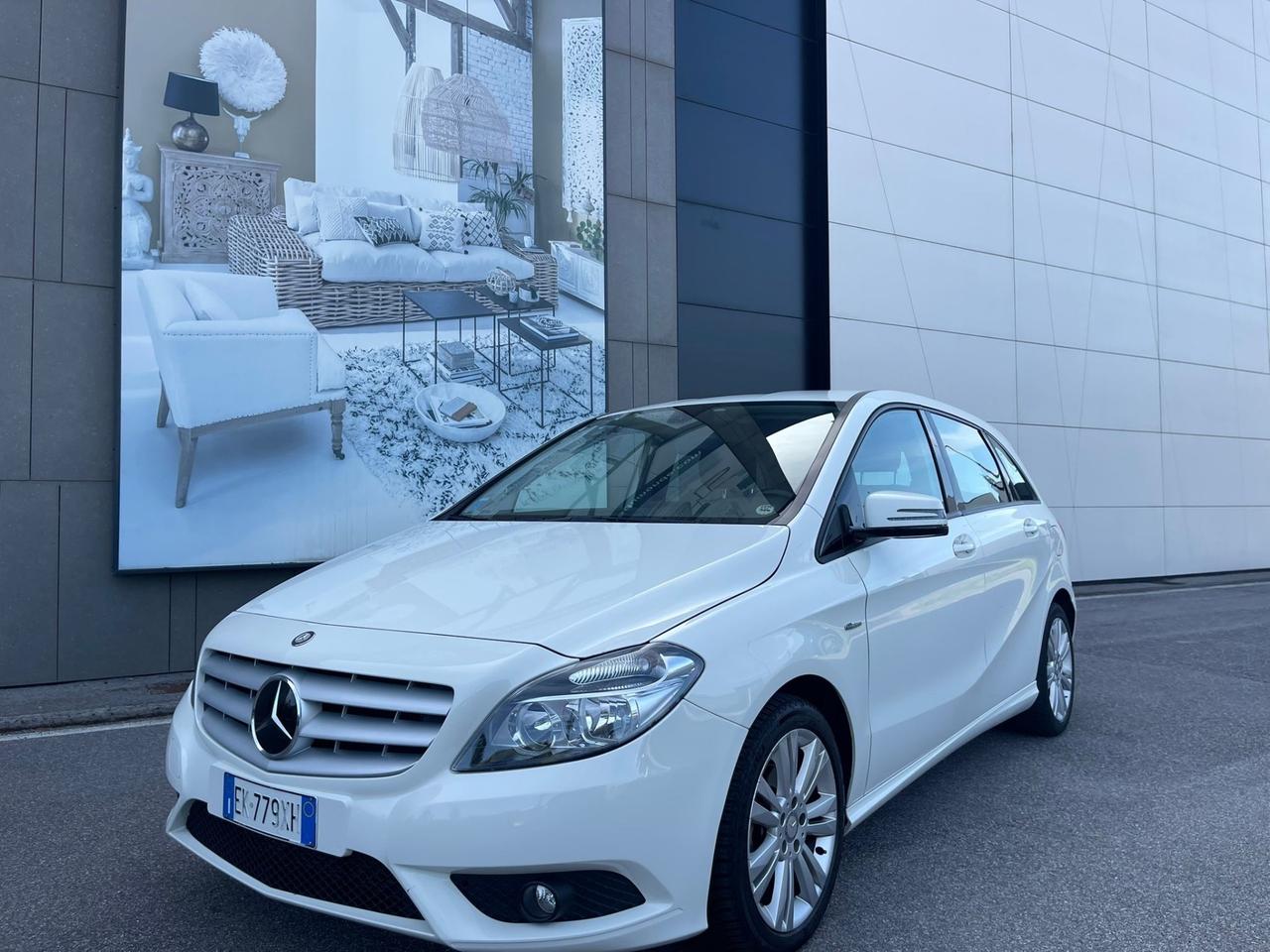 Mercedes-benz B 180 BlueEFFICIENCY Premium