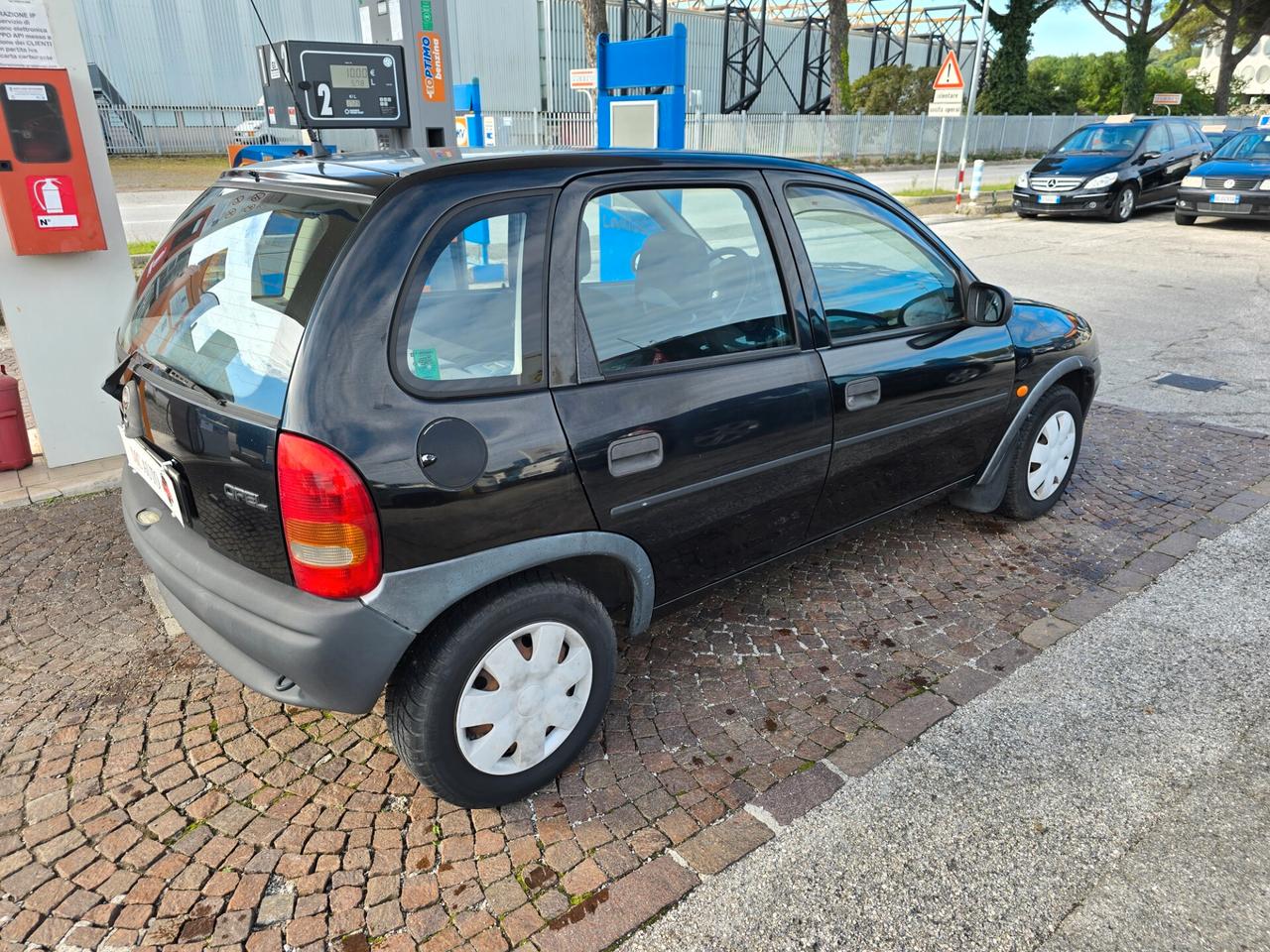 Opel Corsa 1.2i cat 5 porte con 242.000km NEOPATENTATI ok