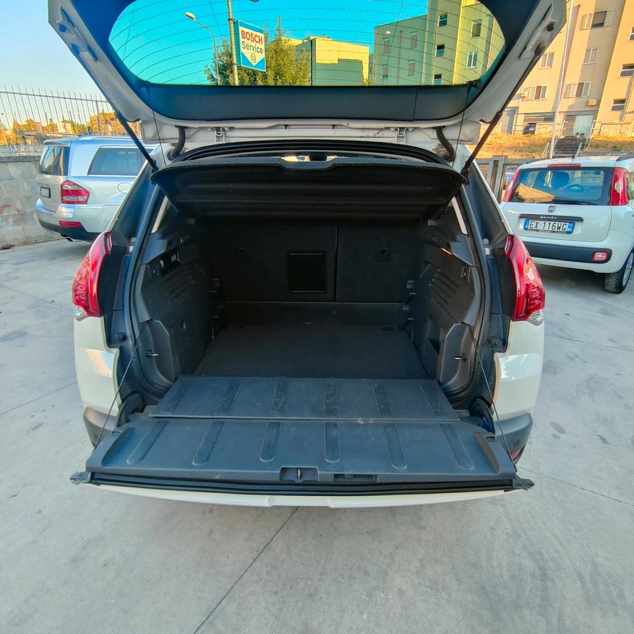 Peugeot 3008 1.6 HDi 115CV Business