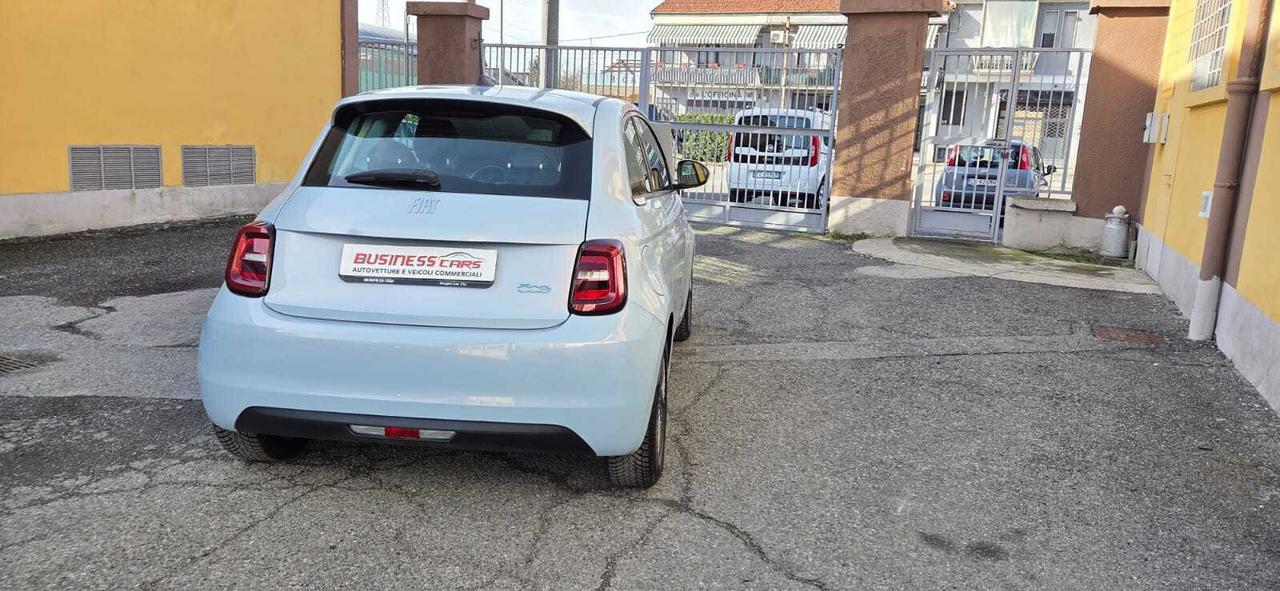 Fiat 500e BUSINESS OPENING EDITION - 100% ELETTRICA -43 KW- KM. 19000 AUTO PER NEOPATENTATI