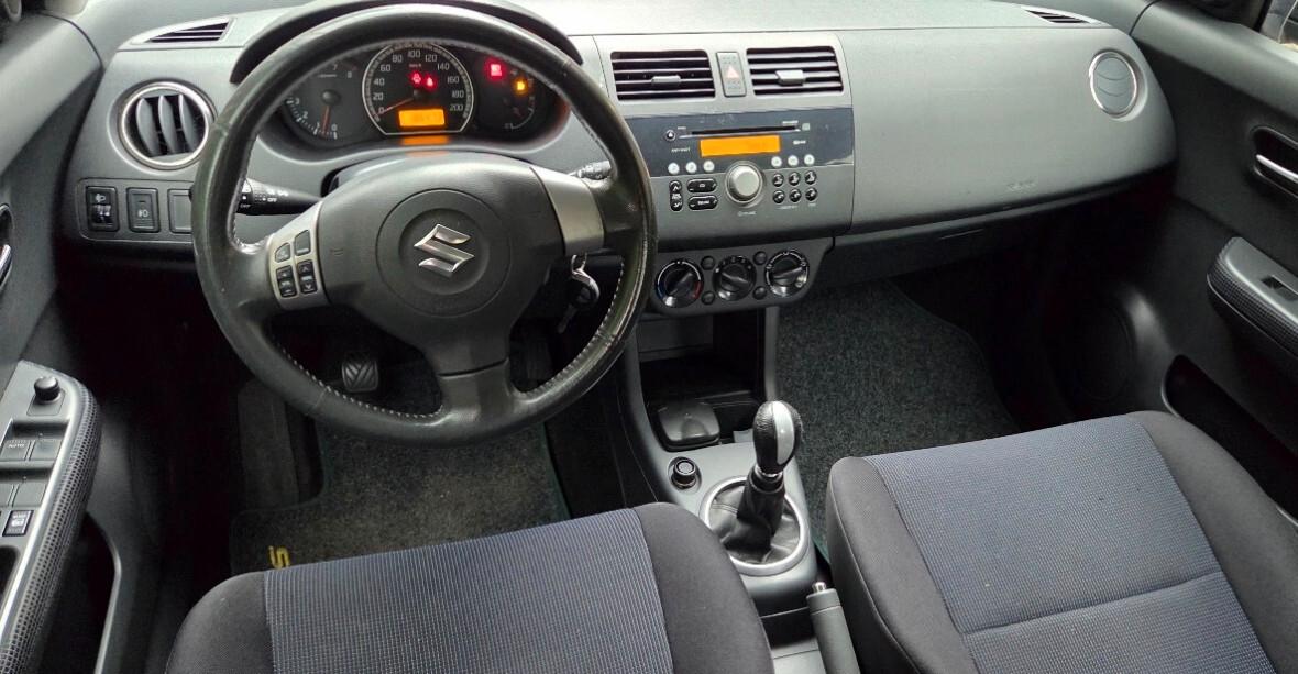 Suzuki Swift 1.3 4x4 5p. GL benzina