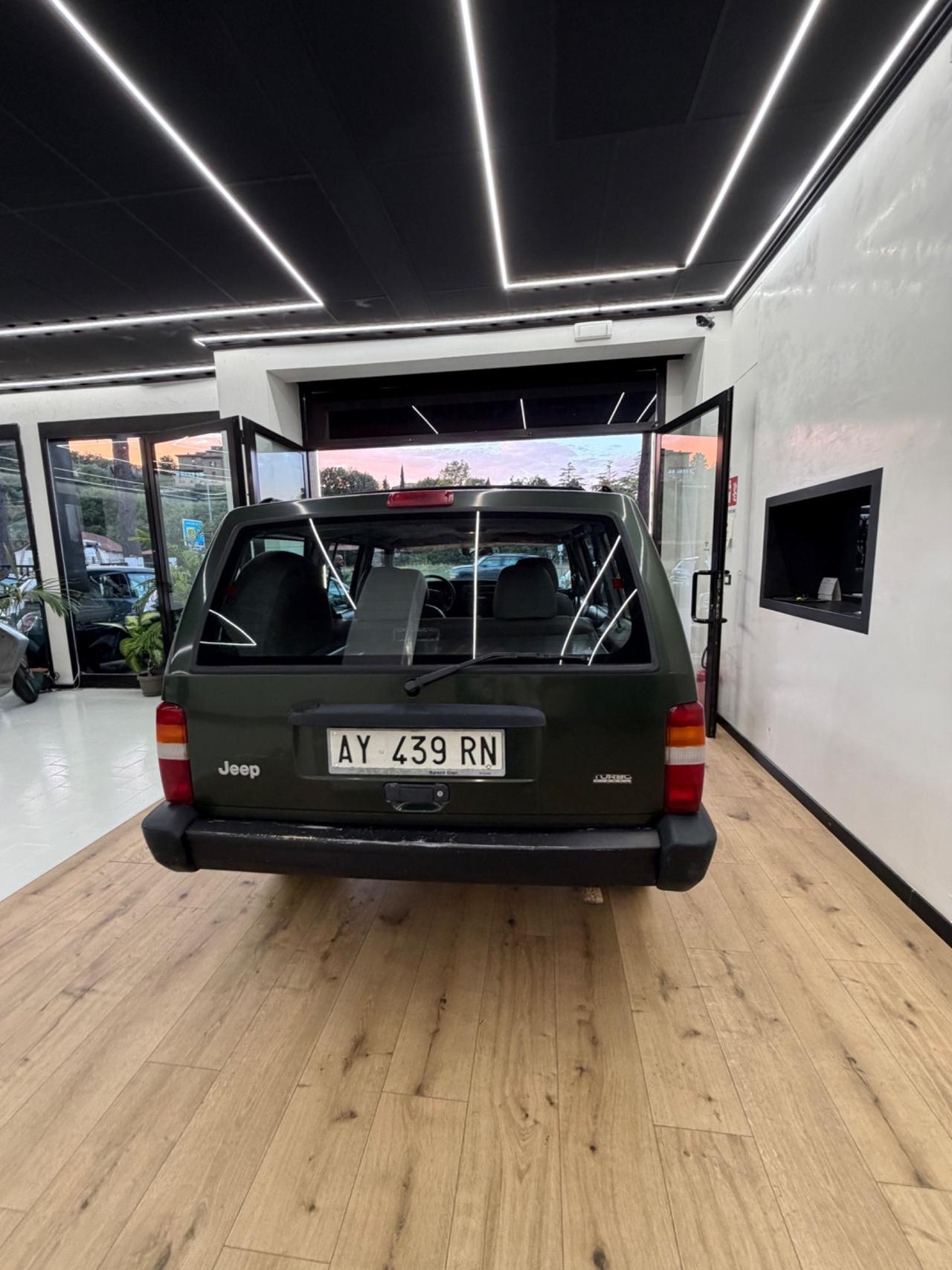 Jeep Cherokee 2.5 TD 5 porte Command-Trac Jamboree