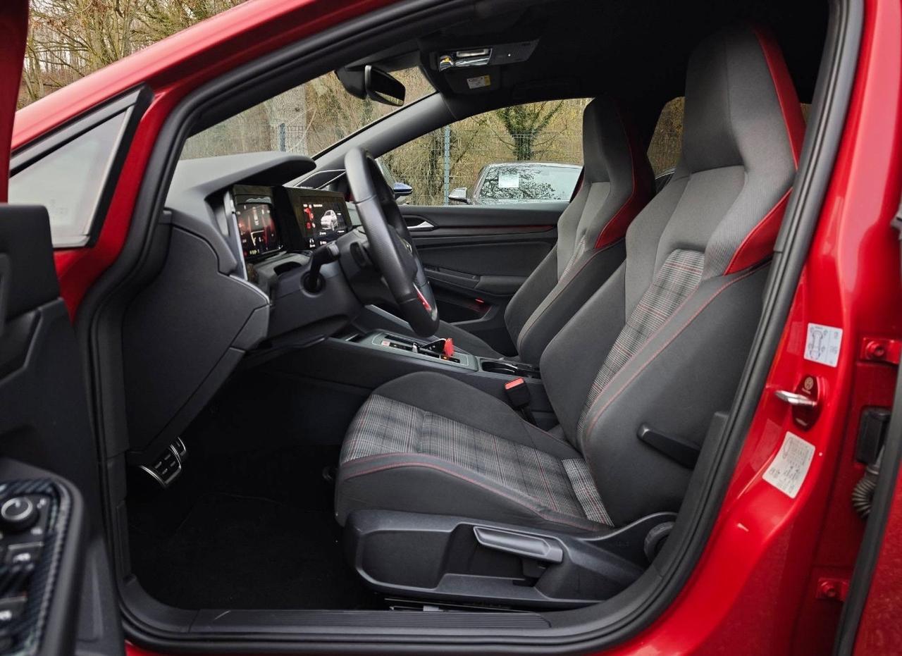 Volkswagen Golf GTI 2.0 TSI