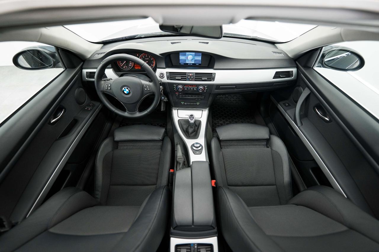 Bmw 330i cat Coupé MANUALE