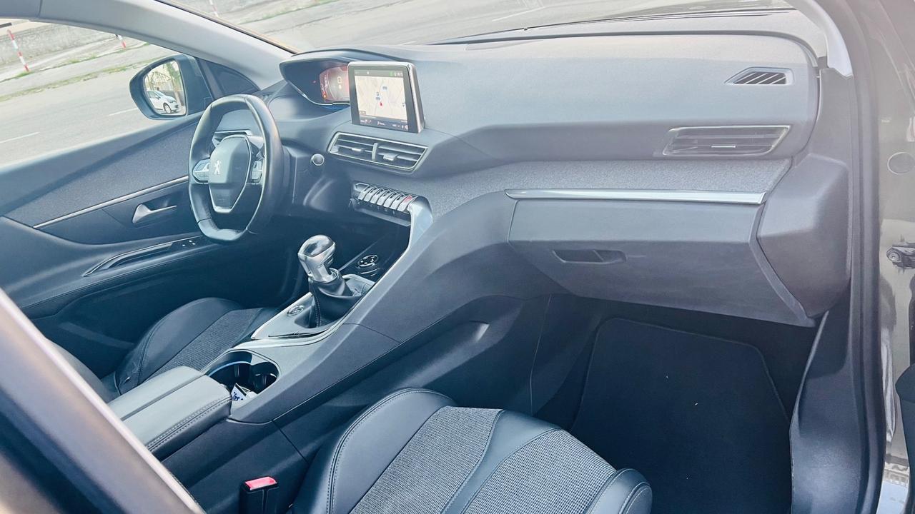 Peugeot 3008 BlueHDi 130 S&S Allure