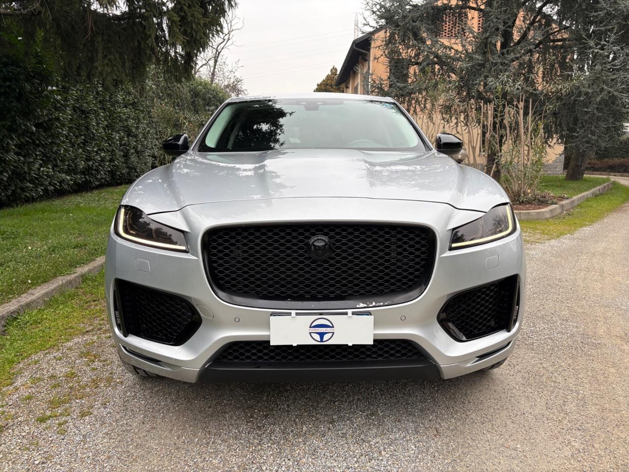 Jaguar F-Pace 2.0d R-Sport awd 180cv auto