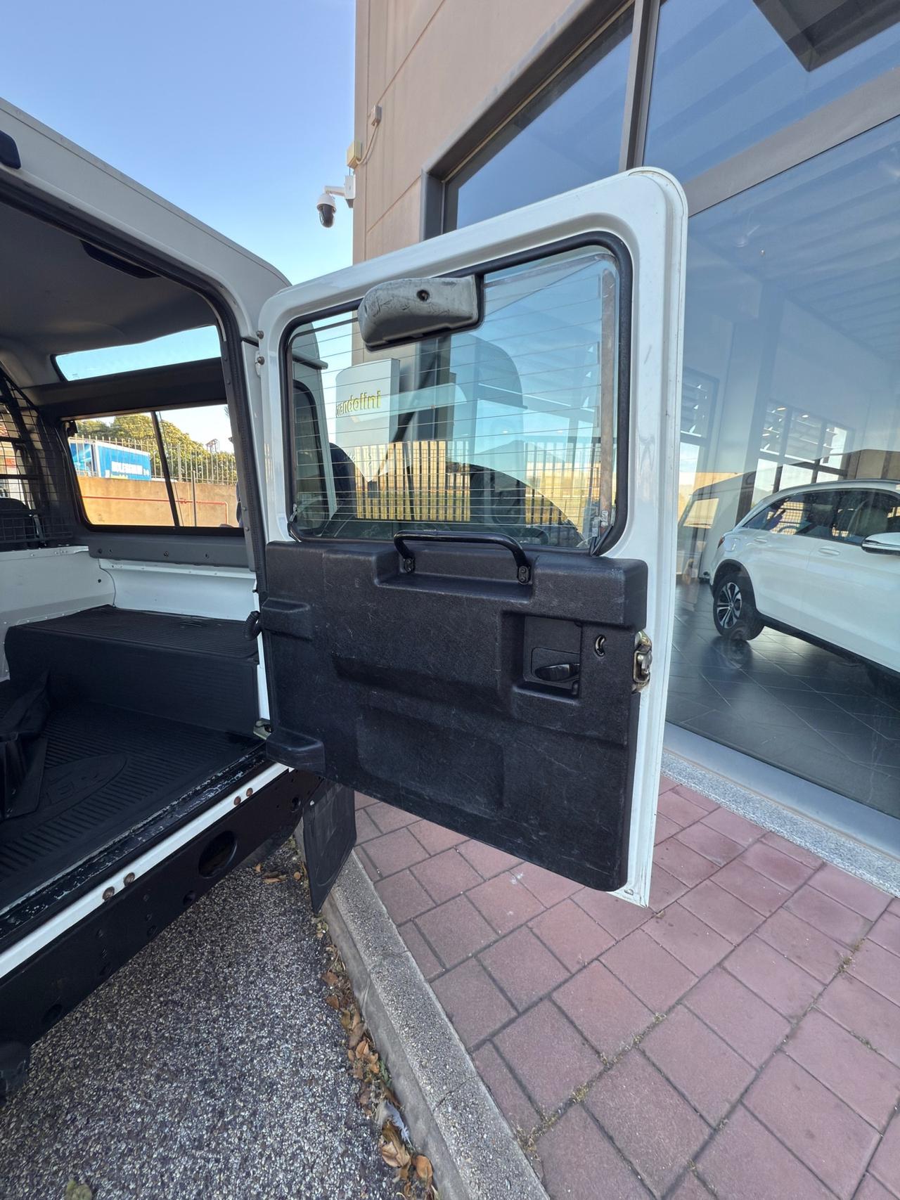 Land Rover Defender 90 2.5 Td5 my06"