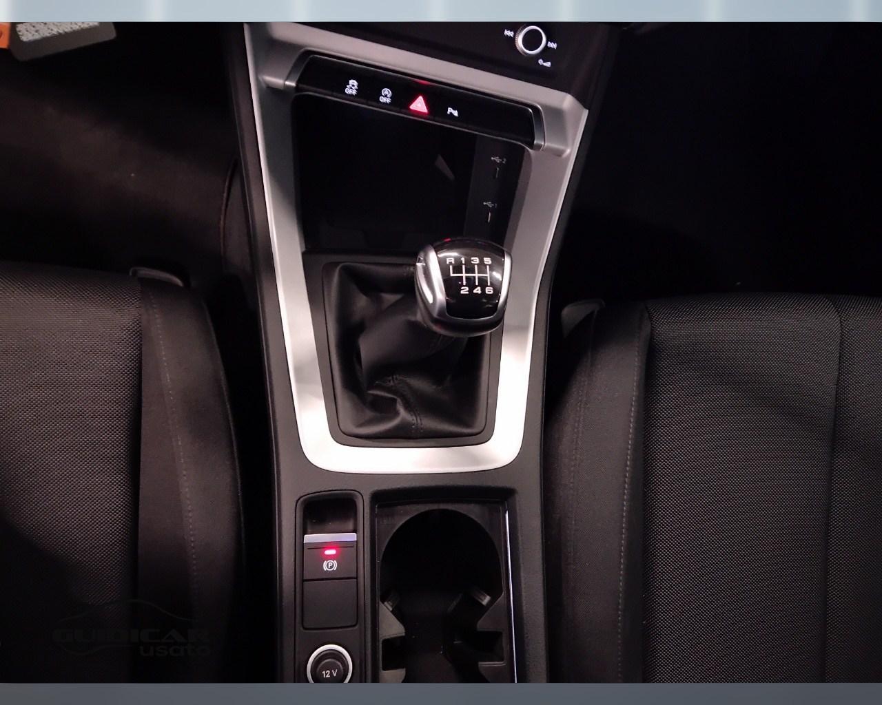 AUDI Q3 II 2018 - Q3 35 2.0 tdi Business Advanced